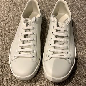 Authentic Gucci tennis shoes size 9